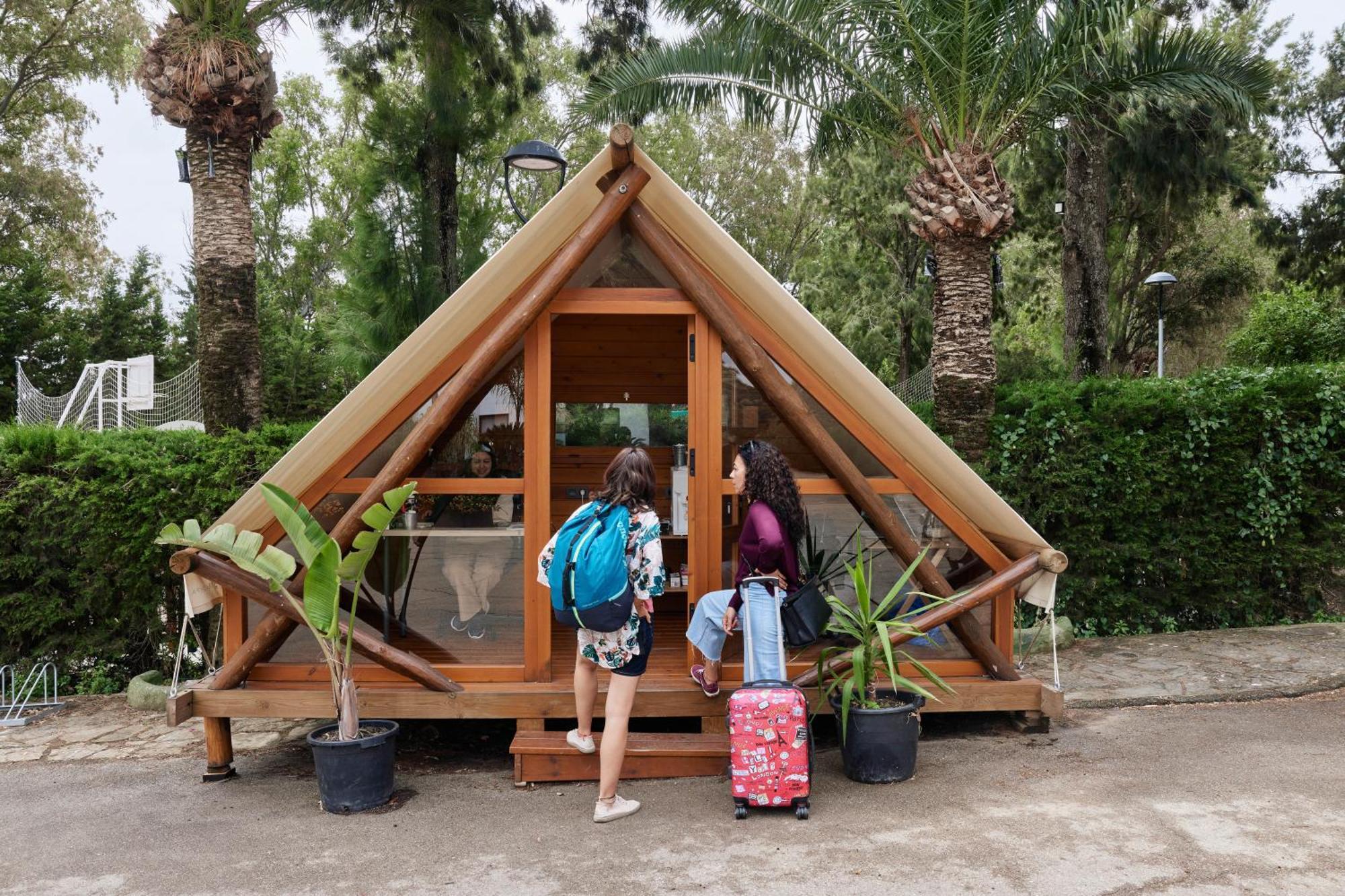 ホテル Taiga Tarifa Punta Paloma エクステリア 写真